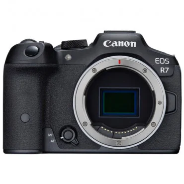 CANON EOS R7 (Telo) Digitalni fotoaparat + RF-S 18-150mm IS STM Objektiv 